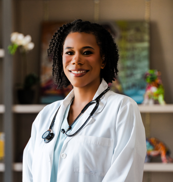Dr Courtney Smith Dr Courtney Smith